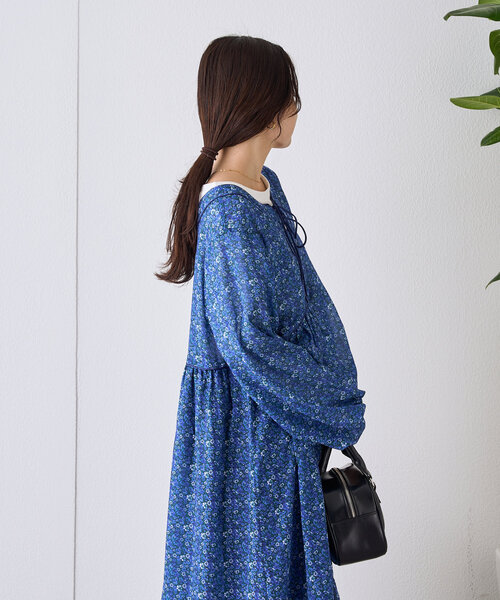 CIAOPANIC TYPY（チャオパニックティピー）の「ヴィンテージフラワー柄パイピングティアードワンピース（ワンピース・レディース・ブルー/オレンジ・ONE SIZE）」の13枚目の写真