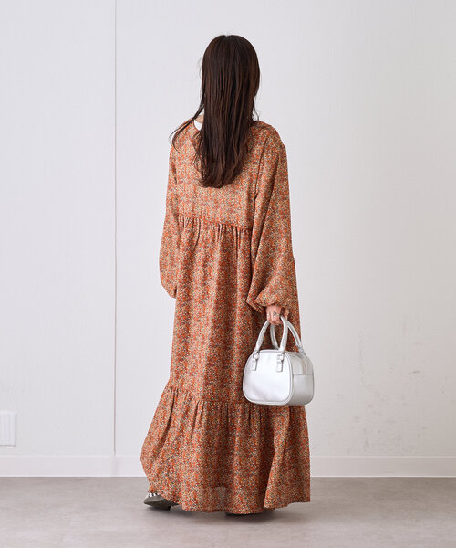 CIAOPANIC TYPY（チャオパニックティピー）の「ヴィンテージフラワー柄パイピングティアードワンピース（ワンピース・レディース・ブルー/オレンジ・ONE SIZE）」の16枚目の写真