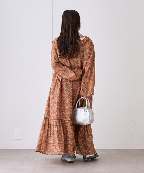 CIAOPANIC TYPY（チャオパニックティピー）の「ヴィンテージフラワー柄パイピングティアードワンピース（ワンピース・レディース・ブルー/オレンジ・ONE SIZE）」の17枚目の写真