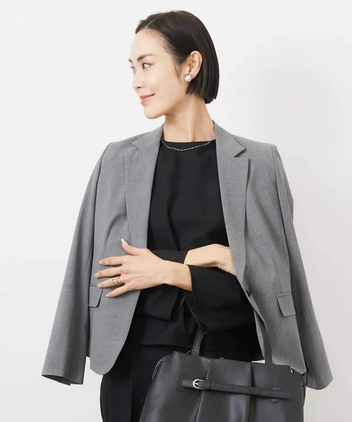 MICHEL KLEIN(ミッシェル・クラン)の「ストレッチテーラードジャケット(セットアップ対応/3サイズあり/裏地なし)(テーラードジャケット・レディース・ネイビー/グレー・40/38)」の9枚目の写真