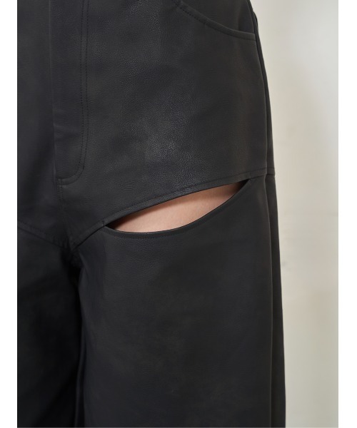 カットデザインレザーパンツ（その他パンツ）｜Darich（ダーリッチ）の