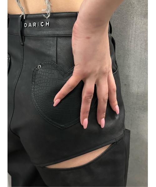 Darich（ダーリッチ）の「カットデザインレザーパンツ（その他パンツ
