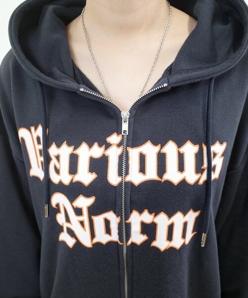 WHO'S WHO gallery（フーズフーギャラリー）の「【UNISEX/ユニセックス】Variousロゴジップパーカー（パーカー・レディース・ライトグレー/ネイビー/ブラック・MEDIUM/LARGE）」の19枚目の写真