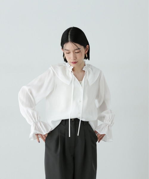 N.（N. Natural Beauty Basic）（エヌエヌナチュラルビューティーベーシック）の「ラッフルカラーリボンブラウス（シャツ/ブラウス・レディース・イエロー/オフホワイト/ブルー・MEDIUM）」の11枚目の写真