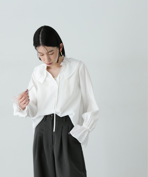 N.（N. Natural Beauty Basic）（エヌエヌナチュラルビューティーベーシック）の「ラッフルカラーリボンブラウス（シャツ/ブラウス・レディース・イエロー/オフホワイト/ブルー・MEDIUM）」の12枚目の写真