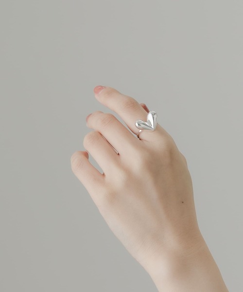 SMELLY(スメリー)の「『WEB/一部店舗限定』メタルハートリング(リング・レディース・シルバー・-)」の6枚目の写真