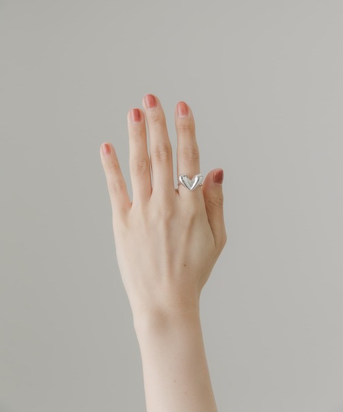 SMELLY(スメリー)の「『WEB/一部店舗限定』メタルハートリング(リング・レディース・シルバー・-)」の7枚目の写真