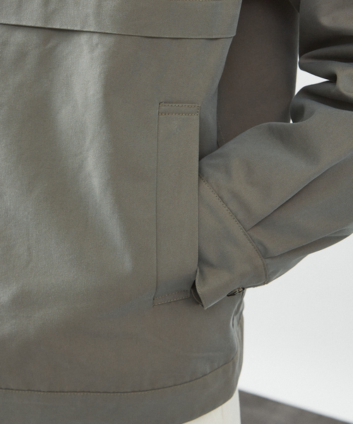 ABAHOUSE（アバハウス）の「シャンブレーツイル　スタンドカラーブルゾン / ショートブルゾン（ブルゾン・メンズ・ネイビー/スモークピンク/カーキ・46/44/48）」の10枚目の写真