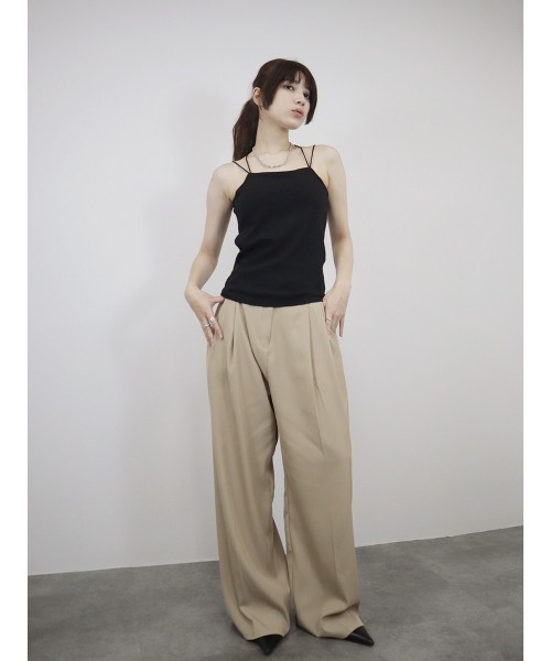 Reurie'（レウリィ）の「バッククロスキャミソール / カップ付き ノースリーブ インナー シンプル 重ね着 レイヤード ラメ（キャミソール・レディース・グレー/ブラック系その他/ブラック/ホワイト・FREE）」の15枚目の写真