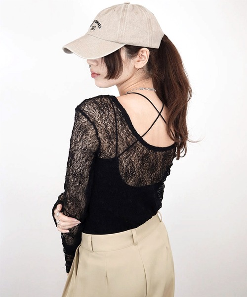 Reurie'（レウリィ）の「バッククロスキャミソール / カップ付き ノースリーブ インナー シンプル 重ね着 レイヤード ラメ（キャミソール・レディース・グレー/ブラック系その他/ブラック/ホワイト・FREE）」の15枚目の写真