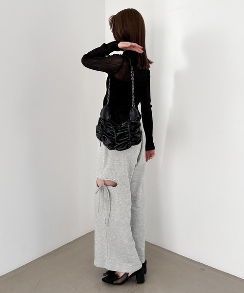 Heather(ヘザー)の「シアーポロカーディガン 327080(カーディガン/ボレロ・レディース・ブラック/アイボリー/レッド/グレー・FREE)」の16枚目の写真