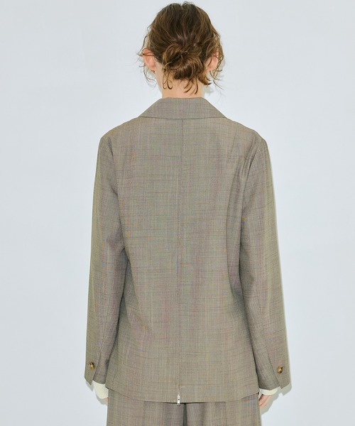 PUBLIC TOKYO（パブリックトウキョウ）の「バックタックスムージージャケット（テーラードジャケット・レディース・ダークグレー/ブラウン/ライトグレー・1/2）」の13枚目の写真