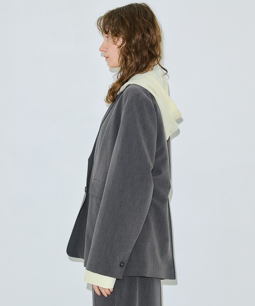 PUBLIC TOKYO（パブリックトウキョウ）の「バックタックスムージージャケット（テーラードジャケット・レディース・ダークグレー/ブラウン/ライトグレー・1/2）」の7枚目の写真