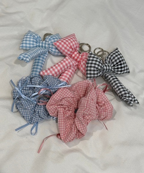 kutir（クティール）の「kutirlune／ギンガムチェック×リボン　シュシュ（シュシュ・レディース・ライトブルー/ピンク・FREE）」の9枚目の写真