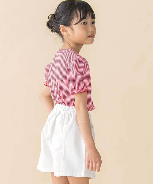 BeBe Petits Pois Vert（ベベプチポワヴェール）の「センター切り替えワンポイント刺しゅうデニムキュロットパンツ(95~160cm)（デニムパンツ・キッズ・ネイビー/ホワイト・160cm/110cm/120cm/140cm/130cm/100cm/150cm/95cm）」の4枚目の写真