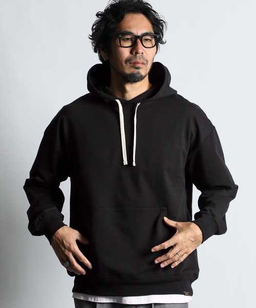 The DUFFER of ST.GEORGE（ザダファーオブセントジョージ）の「NUANCE COLOR SWEAT PO PARKA：ミニ裏毛 ニュアンスカラー プルオーバー パーカー（パーカー・メンズ・ライトイエロー/ライトピンク/ブラック/ライトグレー・MEDIUM/LARGE/X-LARGE）」の2枚目の写真