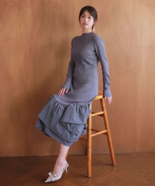 LANTINAM（ランティナム）の「Taffeta Docking Knit Dress-ニットタフタドッキングワンピース（ワンピース・レディース・ブラック/ラベンダー・FREE）」の4枚目の写真