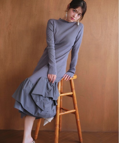 LANTINAM（ランティナム）の「Taffeta Docking Knit Dress-ニットタフタドッキングワンピース（ワンピース・レディース・ブラック/ラベンダー・FREE）」の3枚目の写真