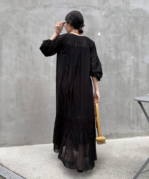 DouDou(ドゥドゥ)の「スモッキングワンピース(ワンピース・レディース・ブラック/グリーン・FREE)」の7枚目の写真