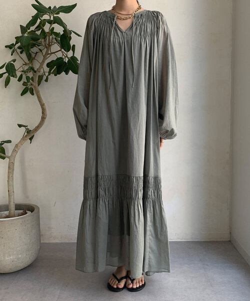 DouDou(ドゥドゥ)の「スモッキングワンピース(ワンピース・レディース・ブラック/グリーン・FREE)」の19枚目の写真