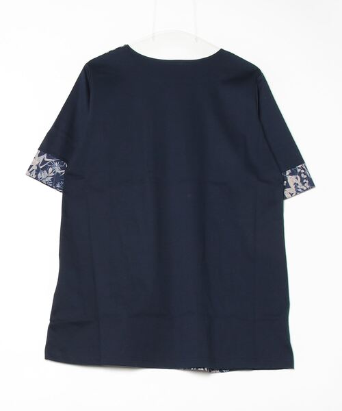 BRODIAEA(ブローディア)の「BRODIAEA 綿ローン ボタニカル柄切り替え半袖チュニック日本製(チュニック・レディース・イエロー/ネイビー/グレイッシュブルー・40)」の22枚目の写真
