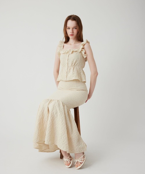 ME COUTURE（ミークチュール）の「スパンコールフルールスカート（スカート・レディース・ブラック/アイボリー・1/0）」の3枚目の写真