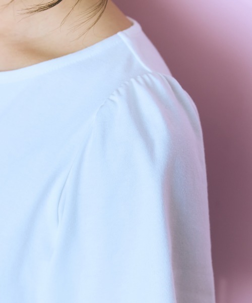 marun（マルン）の「＜大きいサイズ＞袖フレアバックリボン刺しゅうTシャツ marun（Tシャツ/カットソー・レディース・ホワイト/ネイビー/ブラック/モカ・L/5L/4L/3L/LL）」の6枚目の写真