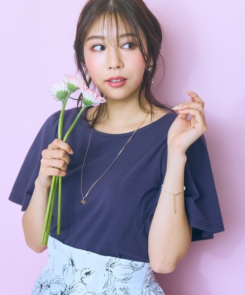 marun（マルン）の「＜大きいサイズ＞袖フレアバックリボン刺しゅうTシャツ marun（Tシャツ/カットソー・レディース・ホワイト/ネイビー/ブラック/モカ・L/5L/4L/3L/LL）」の16枚目の写真