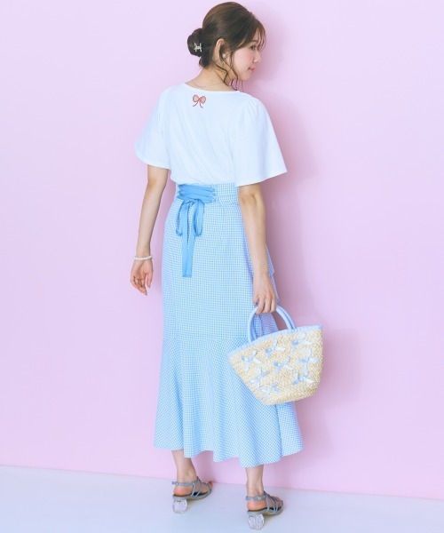 marun（マルン）の「＜大きいサイズ＞袖フレアバックリボン刺しゅうTシャツ marun（Tシャツ/カットソー・レディース・ホワイト/ネイビー/ブラック/モカ・L/5L/4L/3L/LL）」の22枚目の写真