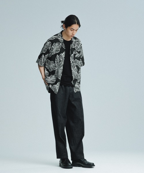 ADAM ET ROPE'(アダムエロペ)の「《BLACK&WHITE》ボックスシルエット アロハ シャツ(シャツ/ブラウス・メンズ・ブラック系その他/ブラック系その他2・M/L)」の17枚目の写真