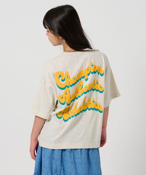 Champion（チャンピオン）の「＜Champion＞ガールズ ショートスリーブ Tシャツ / キッズ  140cm-160cm（Tシャツ/カットソー・キッズ・ブラック/ライトグレー/ライム・140cm/150cm/160cm）」の4枚目の写真