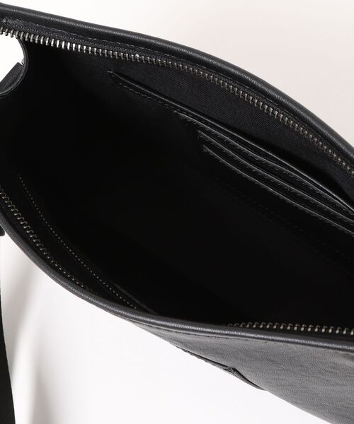 NiiNa（ニーナ）の「【 NiiNa homme / ニーナオム 】高品質牛革 2wayショルダー クラッチ ミニバッグ（クラッチバッグ・メンズ・ブラック・FREE）」の11枚目の写真