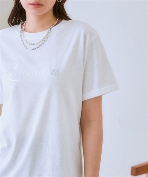 nissen（ニッセン）の「綿１００％箔プリントロゴＴシャツ(接触冷感)（Tシャツ/カットソー・レディース・チャコール/オフホワイト・LL/S/M/L）」の13枚目の写真