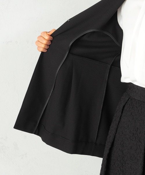 GALLORIA（ギャローリア）の「麻調ペプラムジレ（テーラードジャケット・レディース・ブラック/ネイビー・L/LL/S/M）」の5枚目の写真