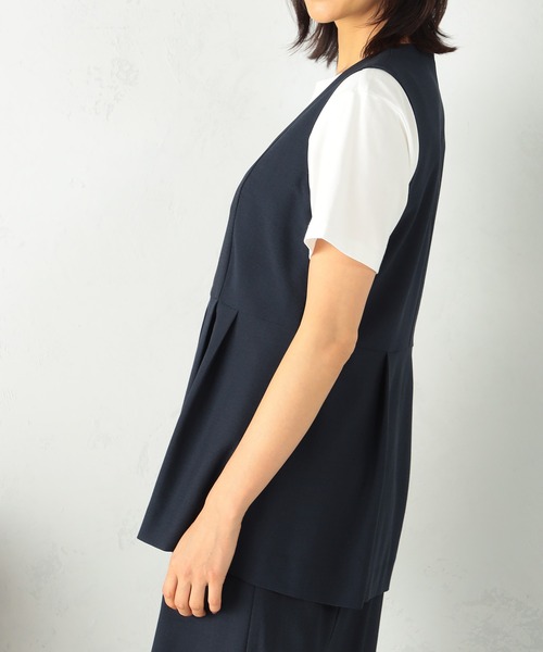 GALLORIA（ギャローリア）の「麻調ペプラムジレ（テーラードジャケット・レディース・ブラック/ネイビー・L/LL/S/M）」の7枚目の写真