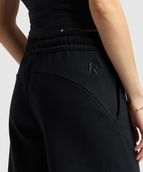 Kinetics（キネティクス）の「New Balance Klutch Women's Fleece Pant（ニューバランス クラッチ フリース パンツ）（スウェットパンツ・レディース・ベージュ系/グリーン系/ブラック・SMALL/MEDIUM/LARGE）」の18枚目の写真