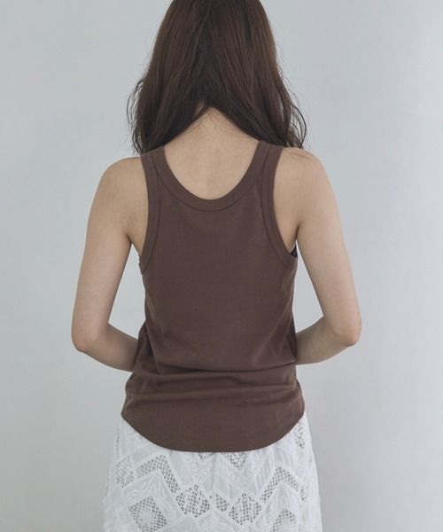 feepur(フェピュール)の「シンプルリブタンク(タンクトップ・レディース・オフホワイト/グレー/クリーム/ブラック/ブラウン・MEDIUM)」の6枚目の写真