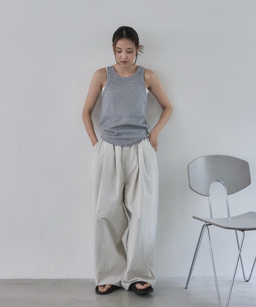 feepur(フェピュール)の「シンプルリブタンク(タンクトップ・レディース・オフホワイト/グレー/クリーム/ブラック/ブラウン・MEDIUM)」の15枚目の写真