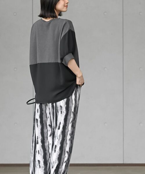rps（アールピーエス）の「ネックレス付き異素材切替裾タックプルオーバー（その他トップス・レディース・ブルー/ブラック/グレー/チャコールグレー・フリー）」の7枚目の写真