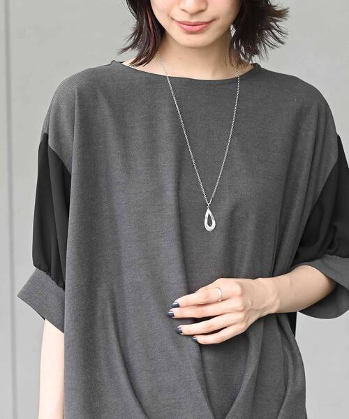 rps（アールピーエス）の「ネックレス付き異素材切替裾タックプルオーバー（その他トップス・レディース・ブルー/ブラック/グレー/チャコールグレー・フリー）」の9枚目の写真