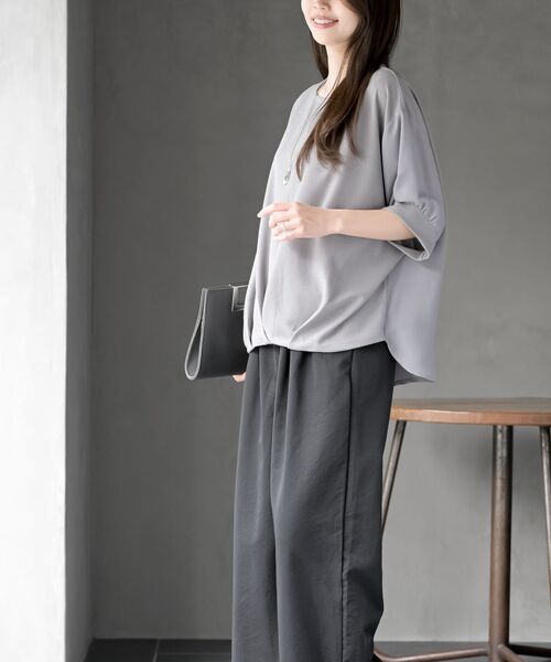 rps（アールピーエス）の「ネックレス付き異素材切替裾タックプルオーバー（その他トップス・レディース・ブルー/ブラック/グレー/チャコールグレー・フリー）」の17枚目の写真