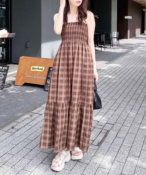 【新品タグ付】シャーリングワンピース Te chichi ワンピース 「LIBERTY」シャーリングワンピース