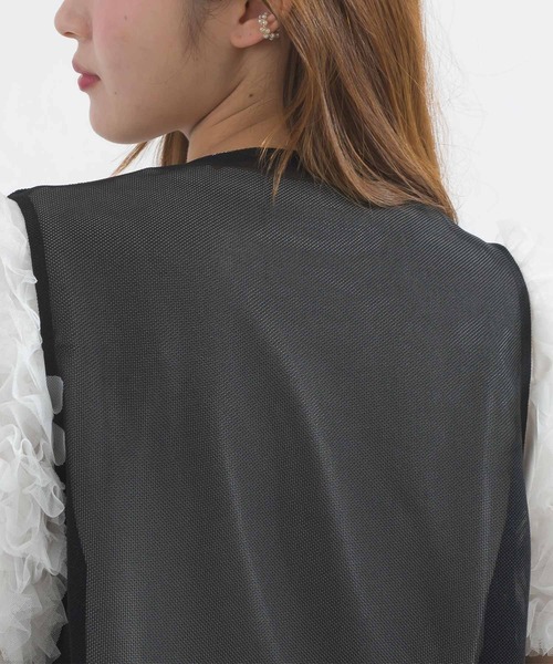 PICCIN PERLA(ピッチンペルラ)の「ポケットパールメッシュロングジレ(ベスト・レディース・ブラック・M)」の11枚目の写真