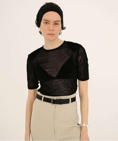 クラネ　SHEER VELOUR POWER SHOULDER TOPS SHEER VELOUR POWER SHOULDER TOPS（Tシャツ/カットソー