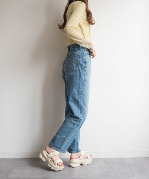 Fabby fabby（ファビィーファビィー）の「サテンシャーリング2ベルト厚底サンダル（サンダル・レディース・ブラック/オフホワイト・MEDIUM/LARGE/SMALL）」の19枚目の写真