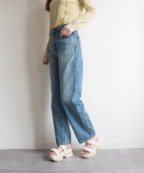 Fabby fabby（ファビィーファビィー）の「サテンシャーリング2ベルト厚底サンダル（サンダル・レディース・ブラック/オフホワイト・MEDIUM/LARGE/SMALL）」の21枚目の写真
