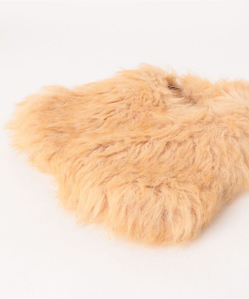 LE VERNIS(ル・ベルニ)の「LE VERNIS/ル・ベルニ POIRE FLUFFY BAG(ハンドバッグ・レディース・ベージュ/チャコールグレー・ONE SIZE)」の4枚目の写真