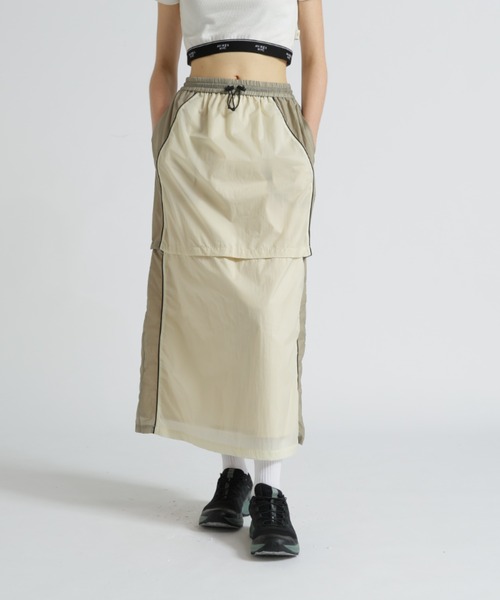 AVIREX(アヴィレックス)の「SHEER COLOR SCHEME SKIRT/シアーカラー スキームスカート(スカート・レディース・ブラック/アイボリー・F)」の3枚目の写真