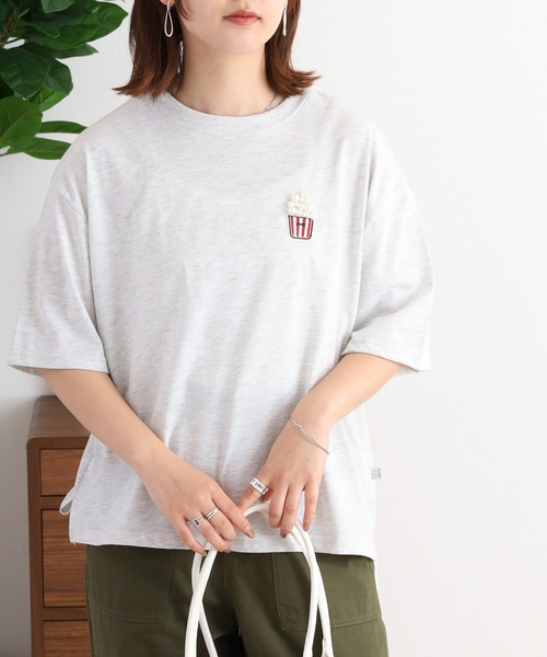 Quelle Chance(ケルシャンス)の「刺繍Tシャツ 半袖(Tシャツ/カットソー・レディース・オフホワイト/アイボリー系/ダークグリーン/イエロー系2/チャコールグレー/ホワイト系/アイボリー系2/アイボリー系3/オートミール/イエロー/ミント/イエロー系/イエロー系1/ネイビー/グリーン/アイボリー系1/ダークグリーン系/イエロー系3・M)」の6枚目の写真