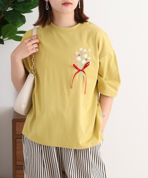 Quelle Chance(ケルシャンス)の「刺繍Tシャツ 半袖(Tシャツ/カットソー・レディース・オフホワイト/アイボリー系/ダークグリーン/イエロー系2/チャコールグレー/ホワイト系/アイボリー系2/アイボリー系3/オートミール/イエロー/ミント/イエロー系/イエロー系1/ネイビー/グリーン/アイボリー系1/ダークグリーン系/イエロー系3・M)」の15枚目の写真
